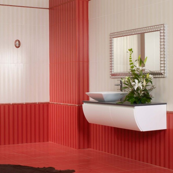 Красиви плочки за баня в бял/червен цвят 